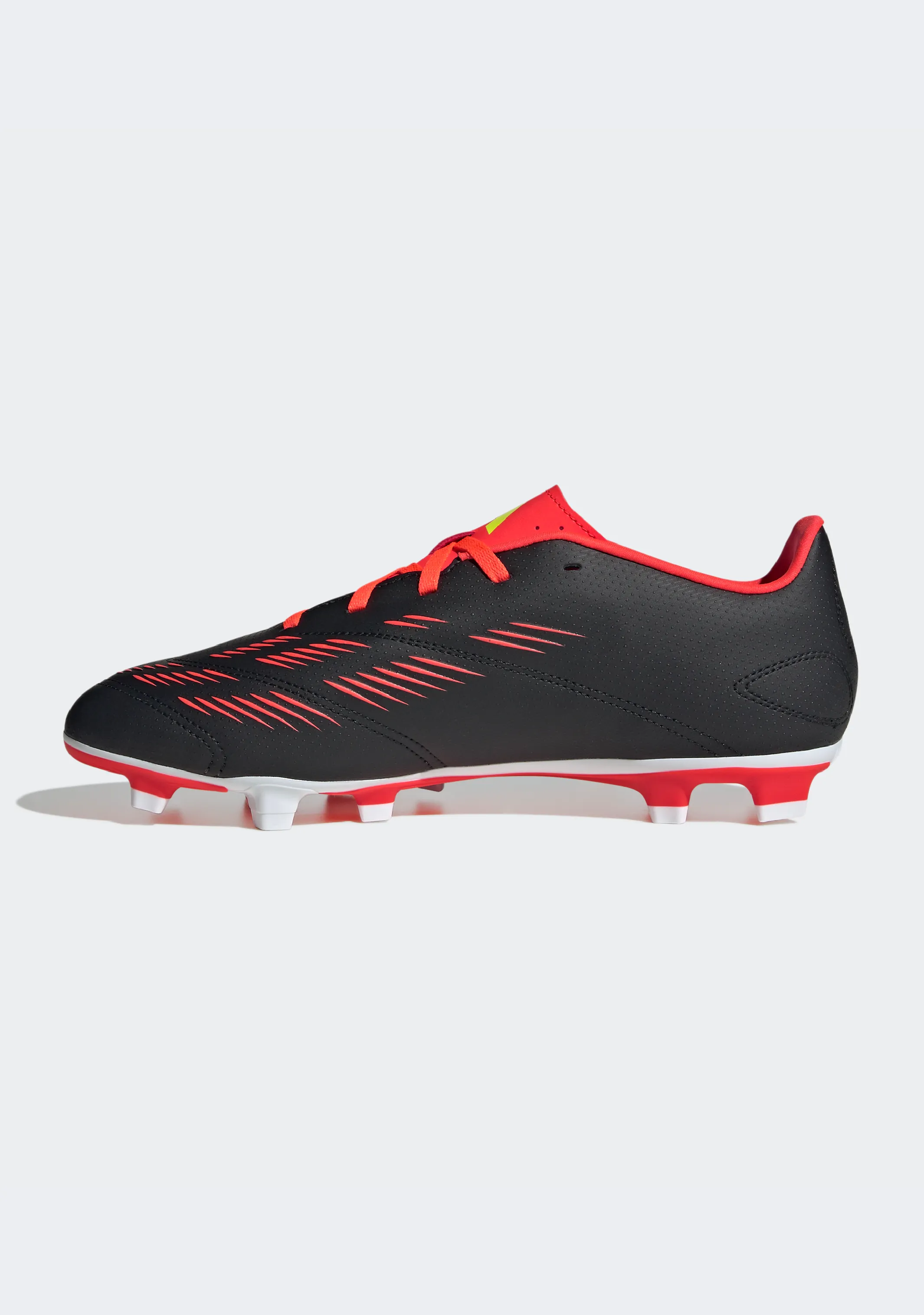Adidas Men??s Predator Club Flexible Ground Football Boots