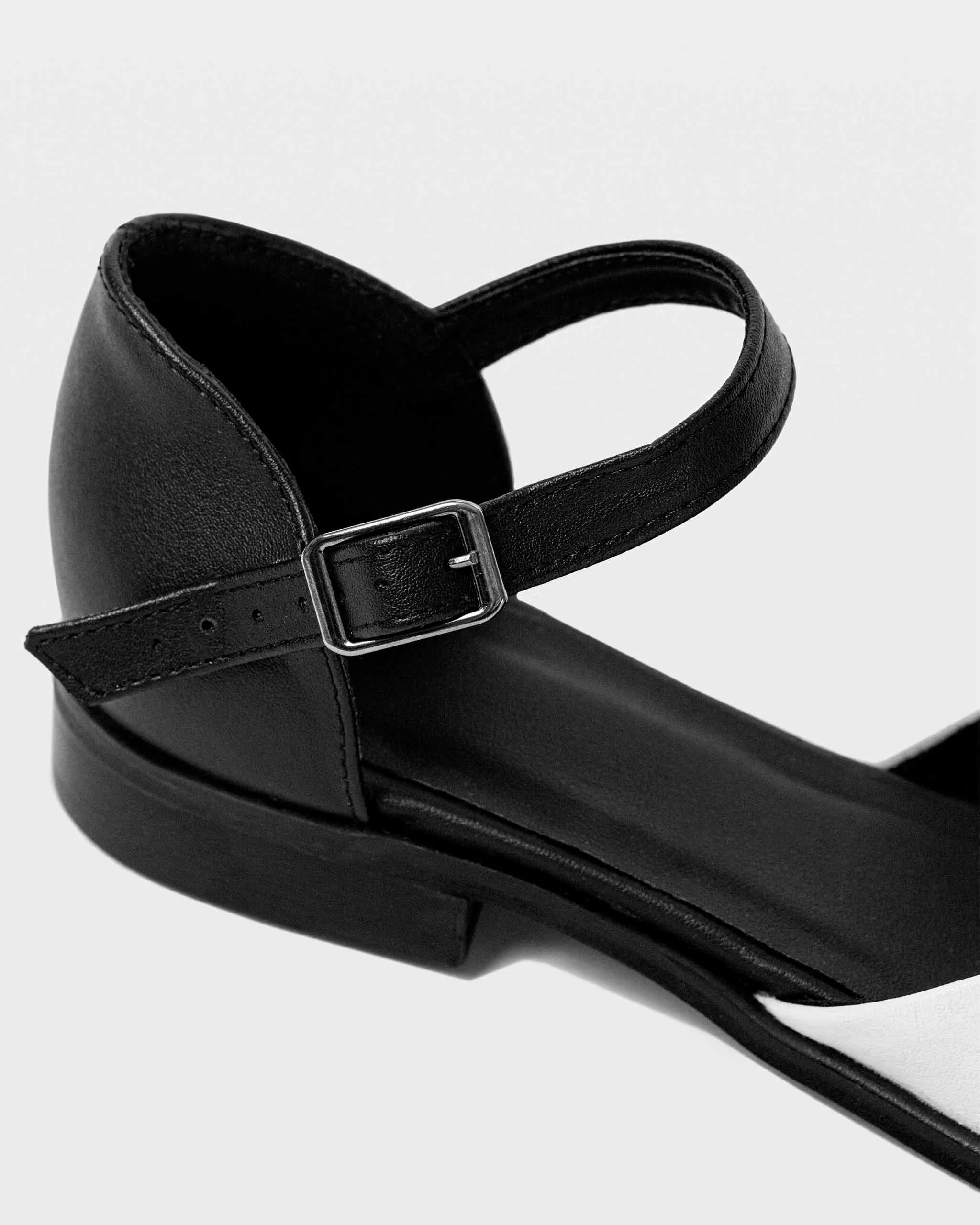 Alexa Women's Desserto? Cactus Leather Vegan Ballerina Pumps | Black & White