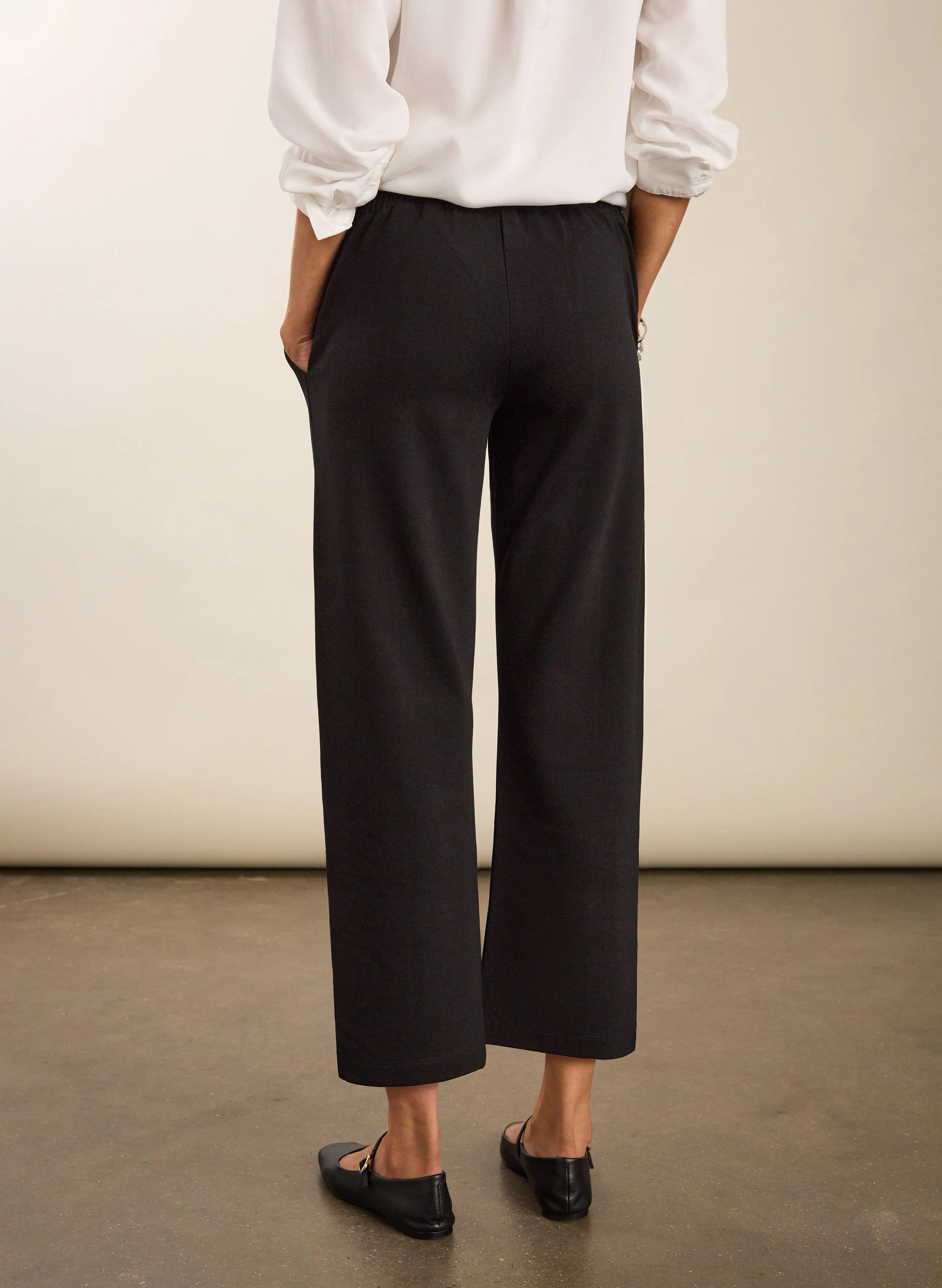 Ebru LENZING? ECOVERO? Ponte Straight Leg Crop Trousers | Caviar Black