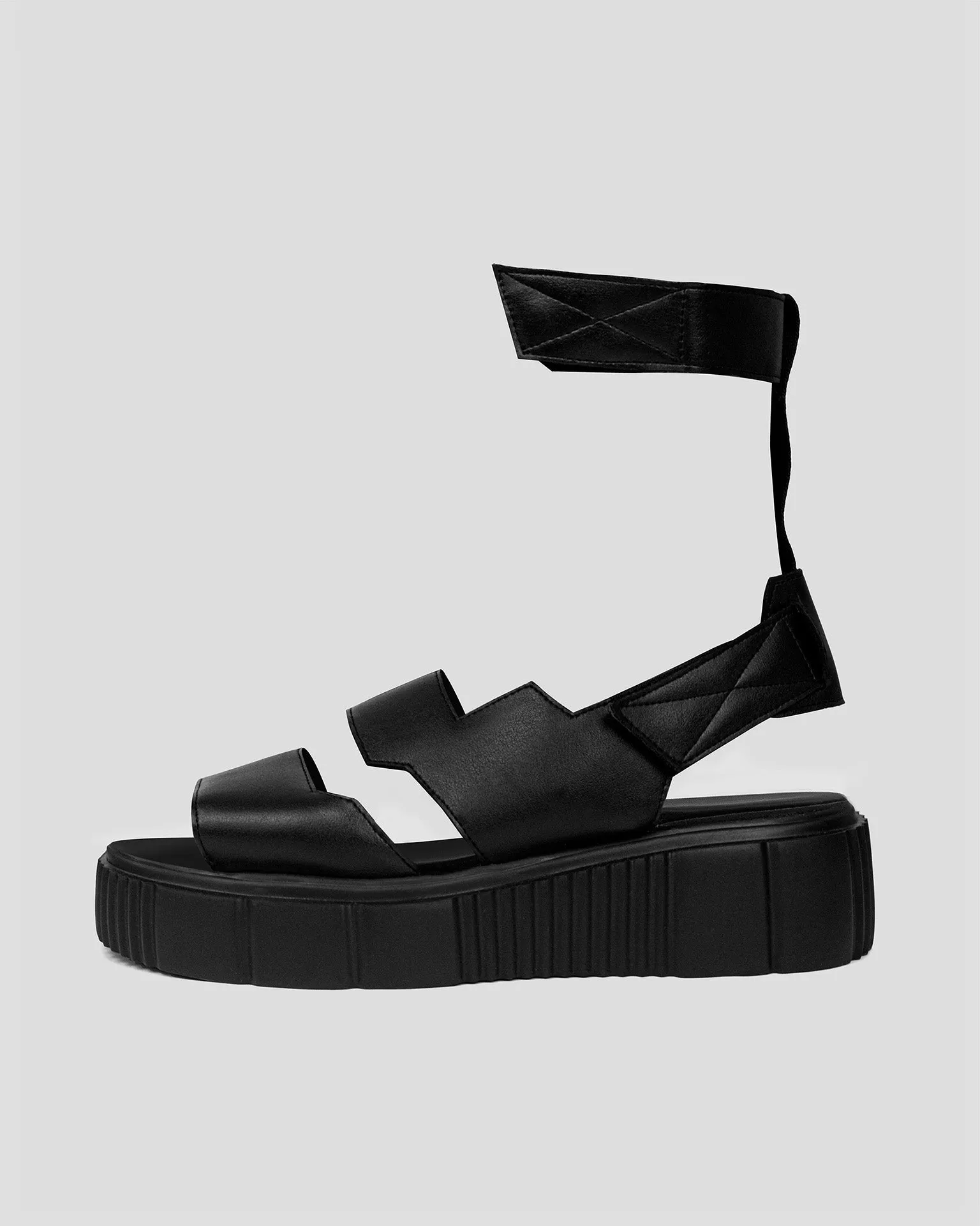Edgy Women's Vegan Cactus leather Desserto? Platform Sandals | Black