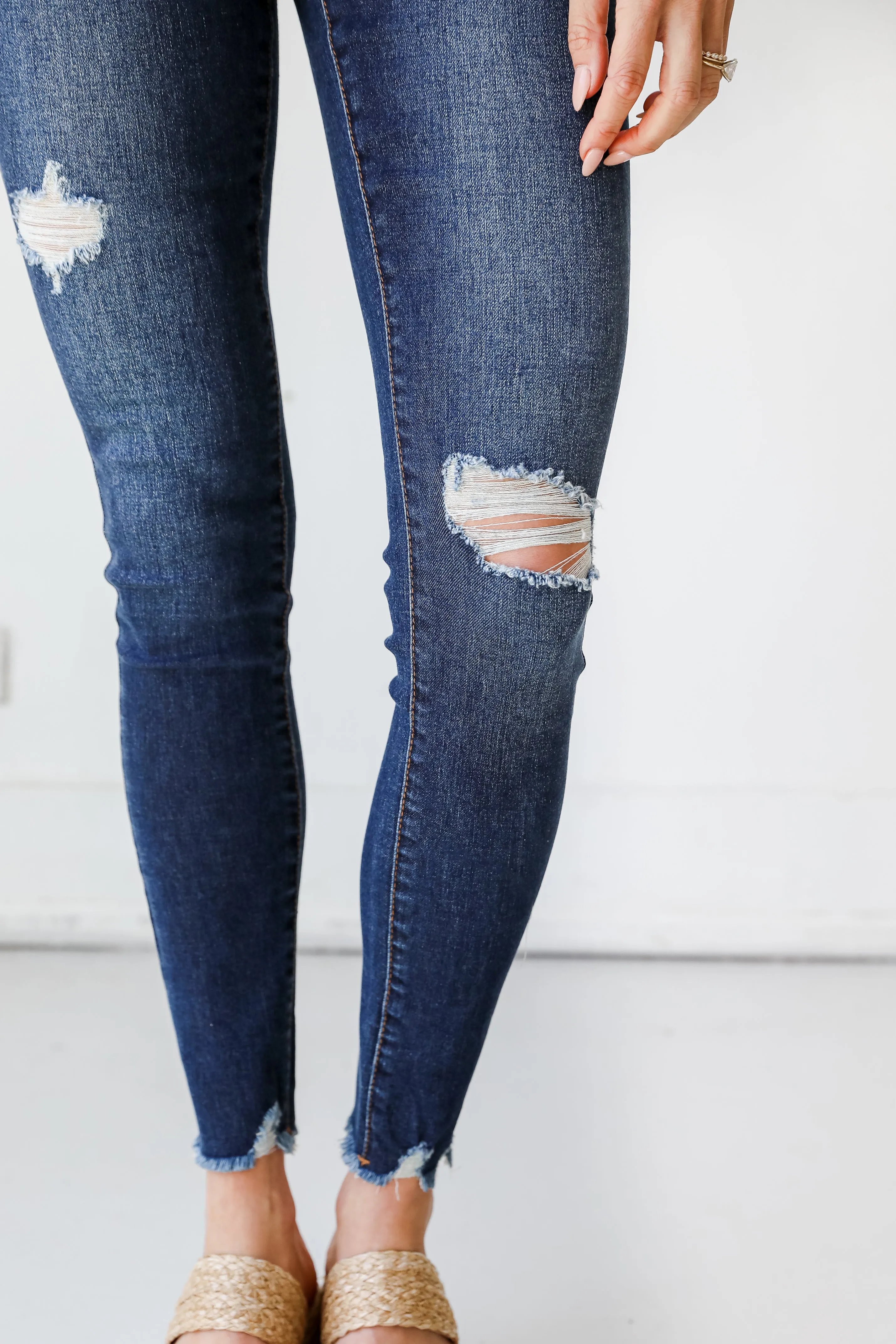 FINAL SALE - Bethany Distressed Skinny Jeans