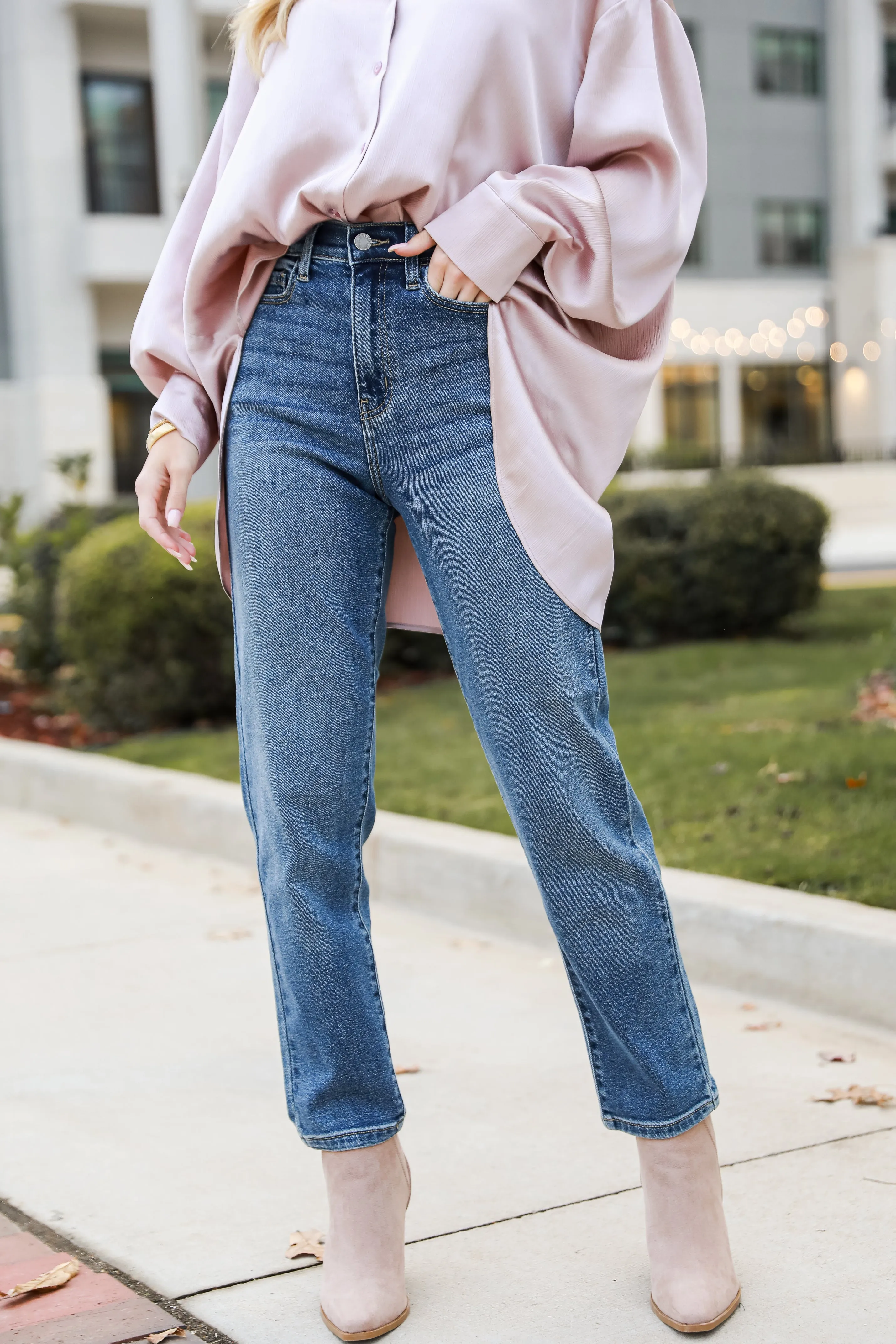 FINAL SALE - Cool Composure Medium Wash Mom Jeans