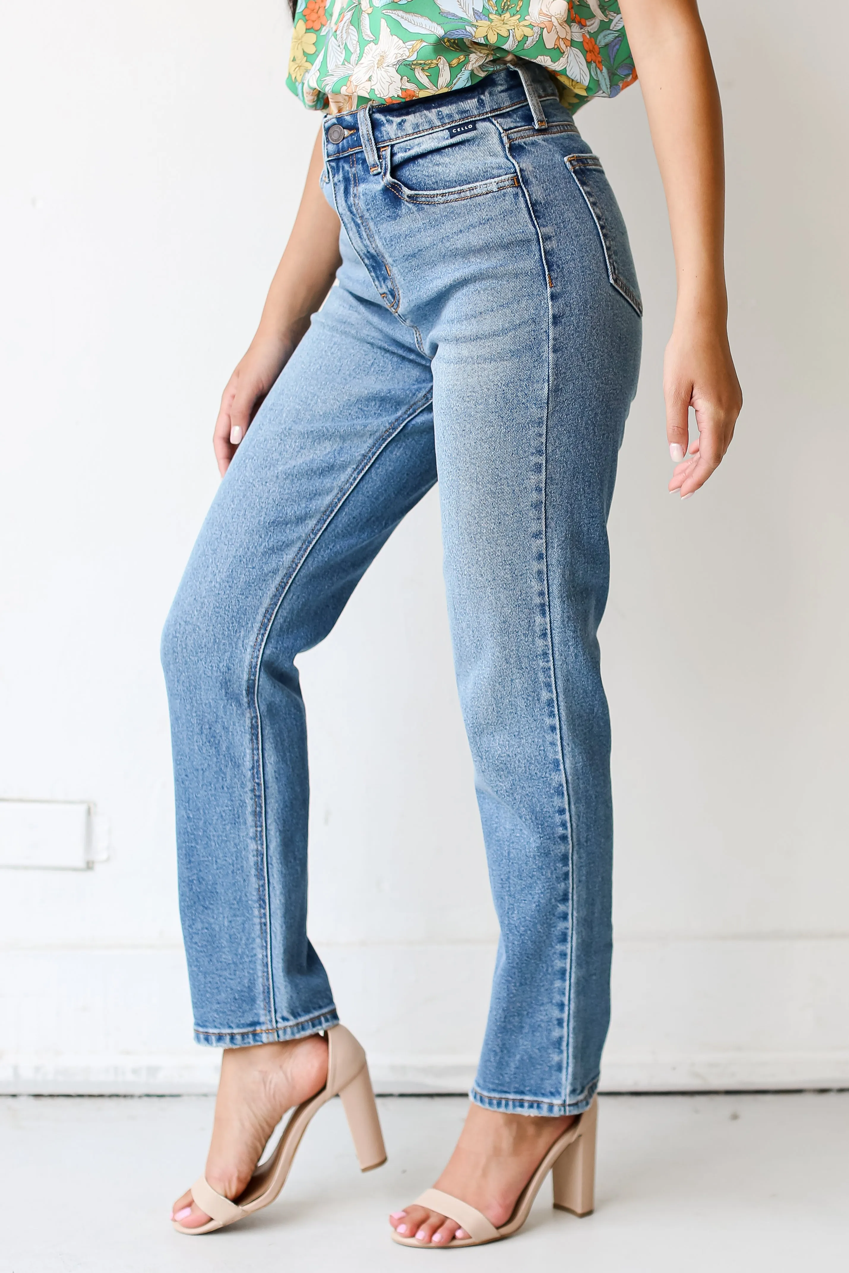 FINAL SALE - Go-Getter Straight Leg Jeans