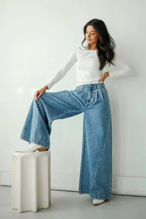 FINAL SALE - Kenzie Medium Wash Wide Leg Jeans