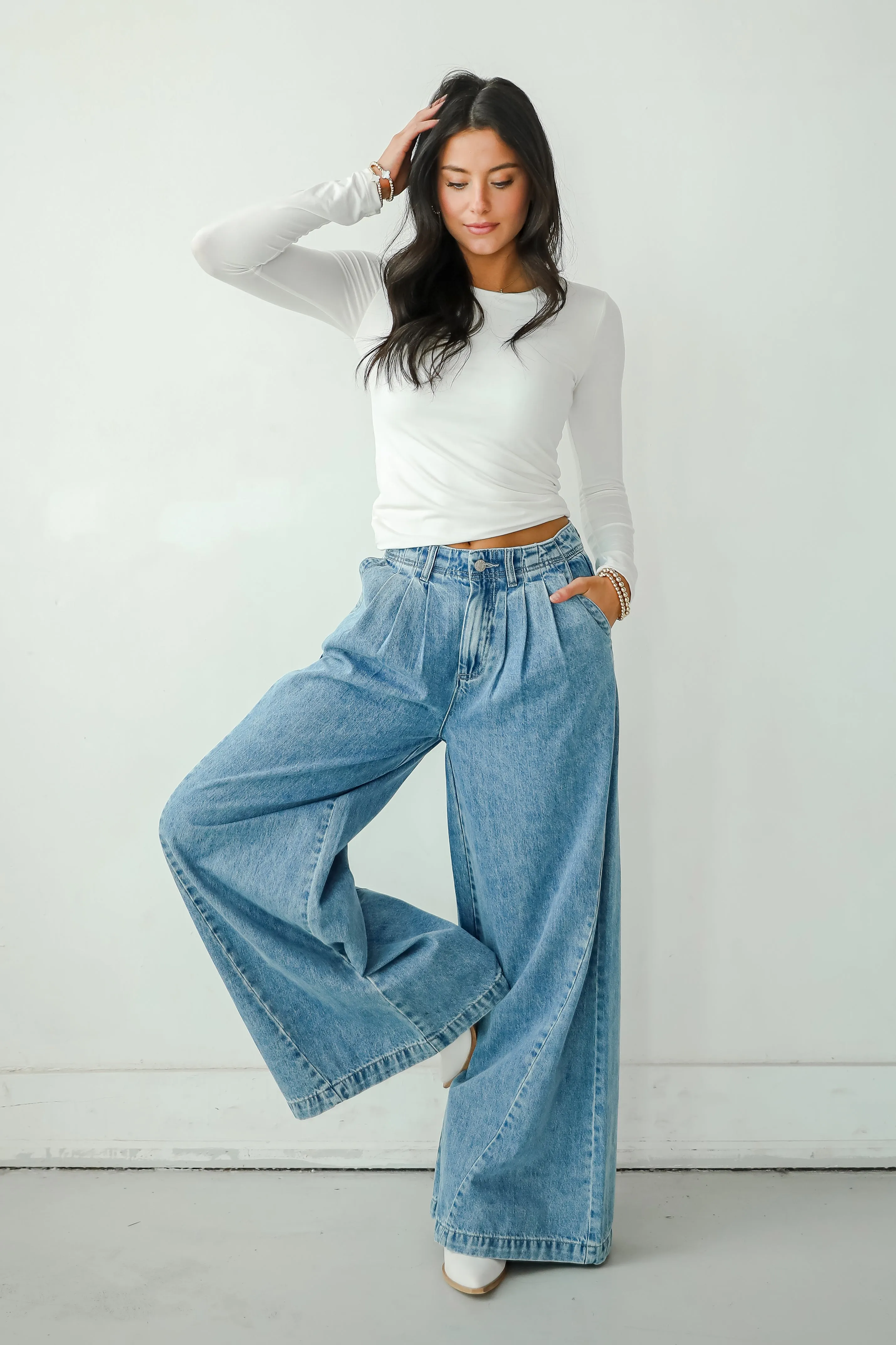 FINAL SALE - Kenzie Medium Wash Wide Leg Jeans