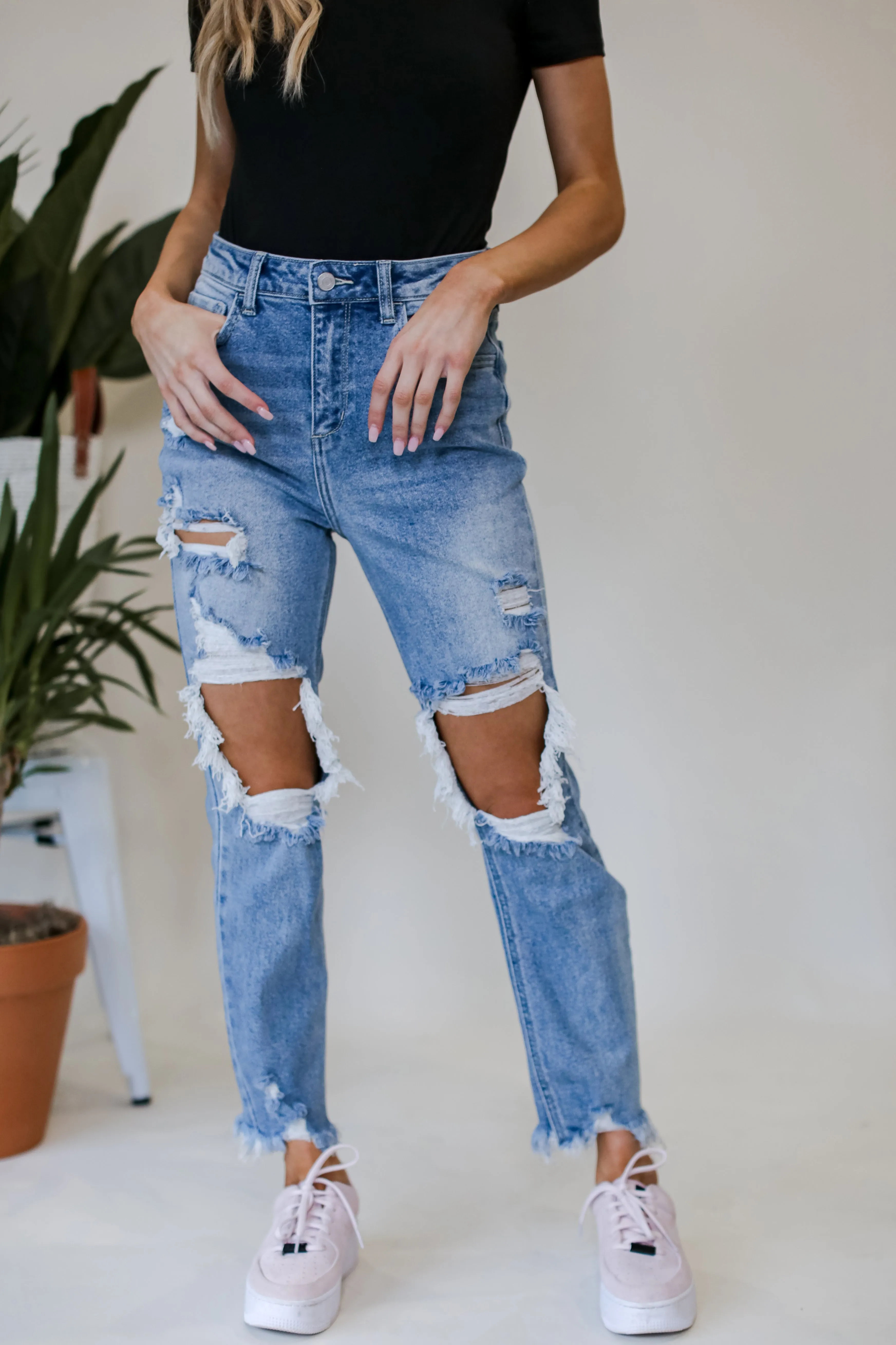 FINAL SALE - Modern Edge Light Wash Distressed Straight Leg Jeans