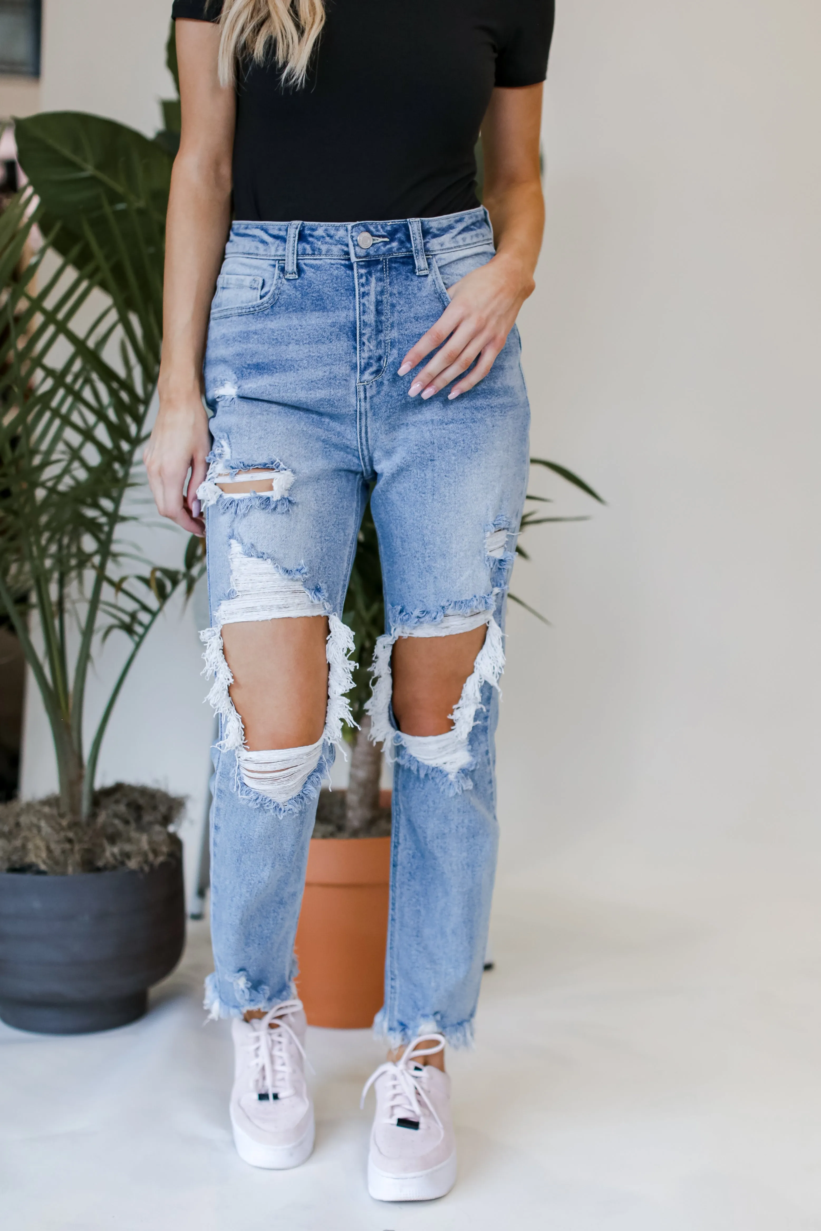 FINAL SALE - Modern Edge Light Wash Distressed Straight Leg Jeans