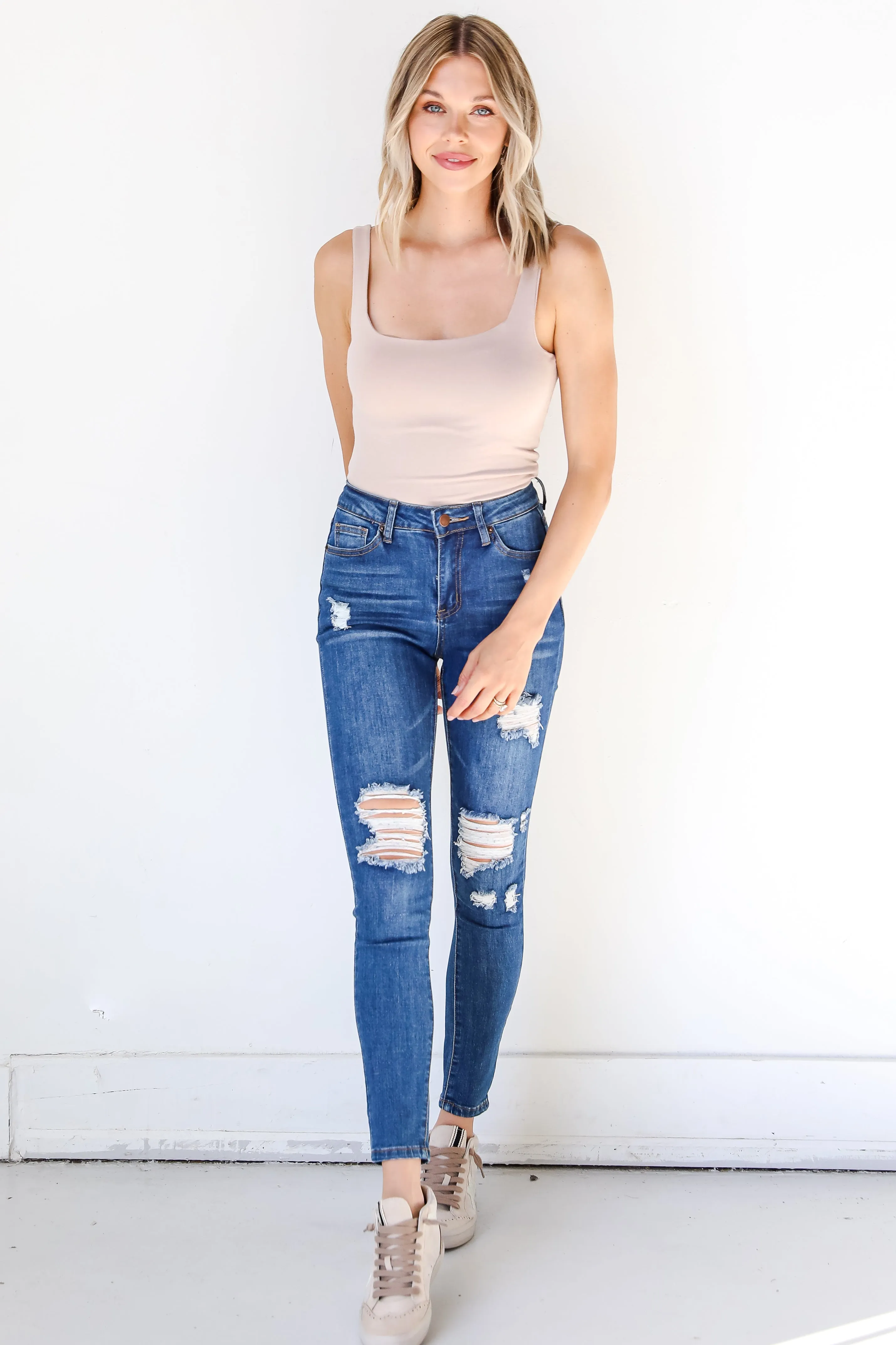 FINAL SALE - Total Mood Distressed Skinny Jeans