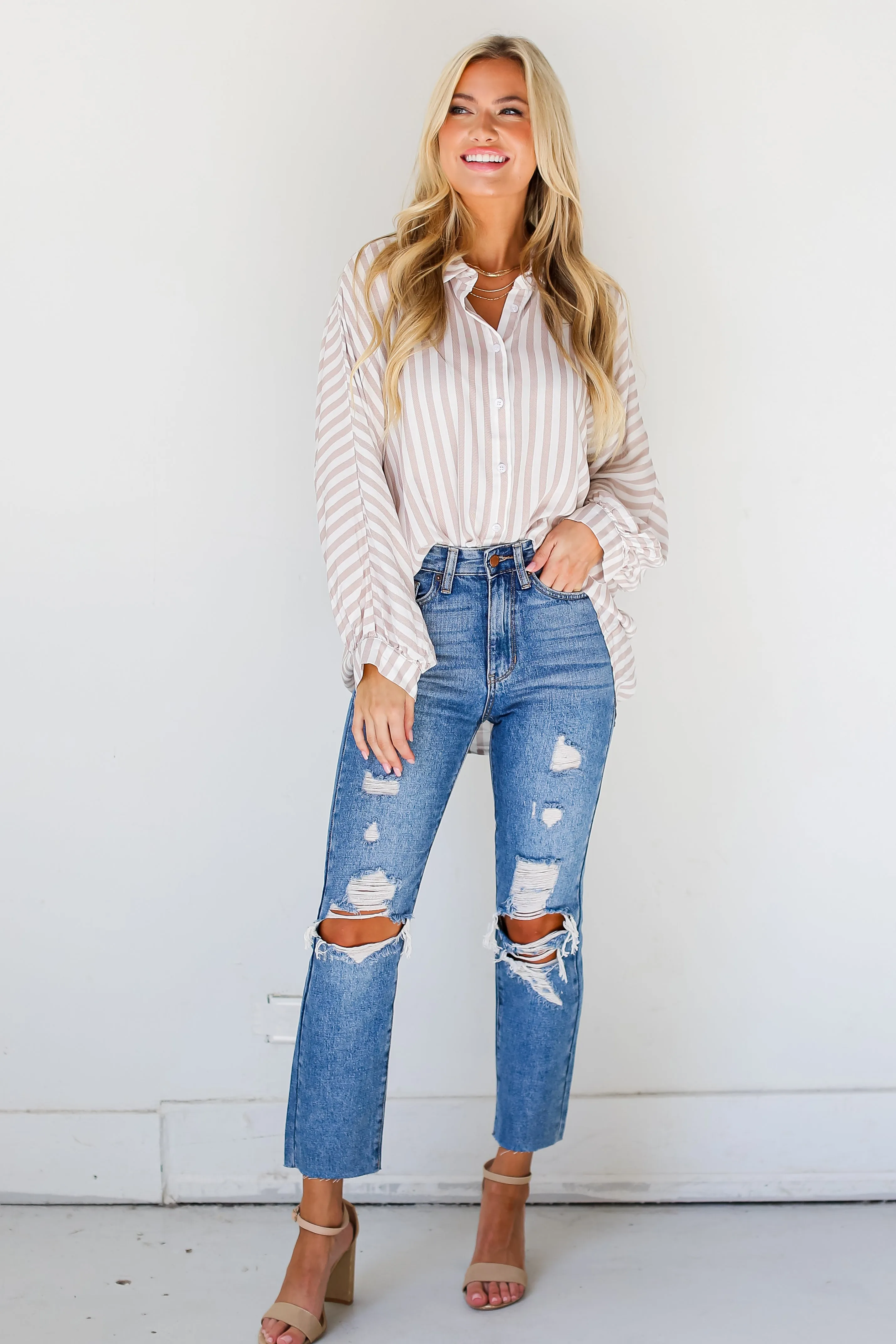 FINAL SALE - Trendy Presence Distressed Mom Jeans