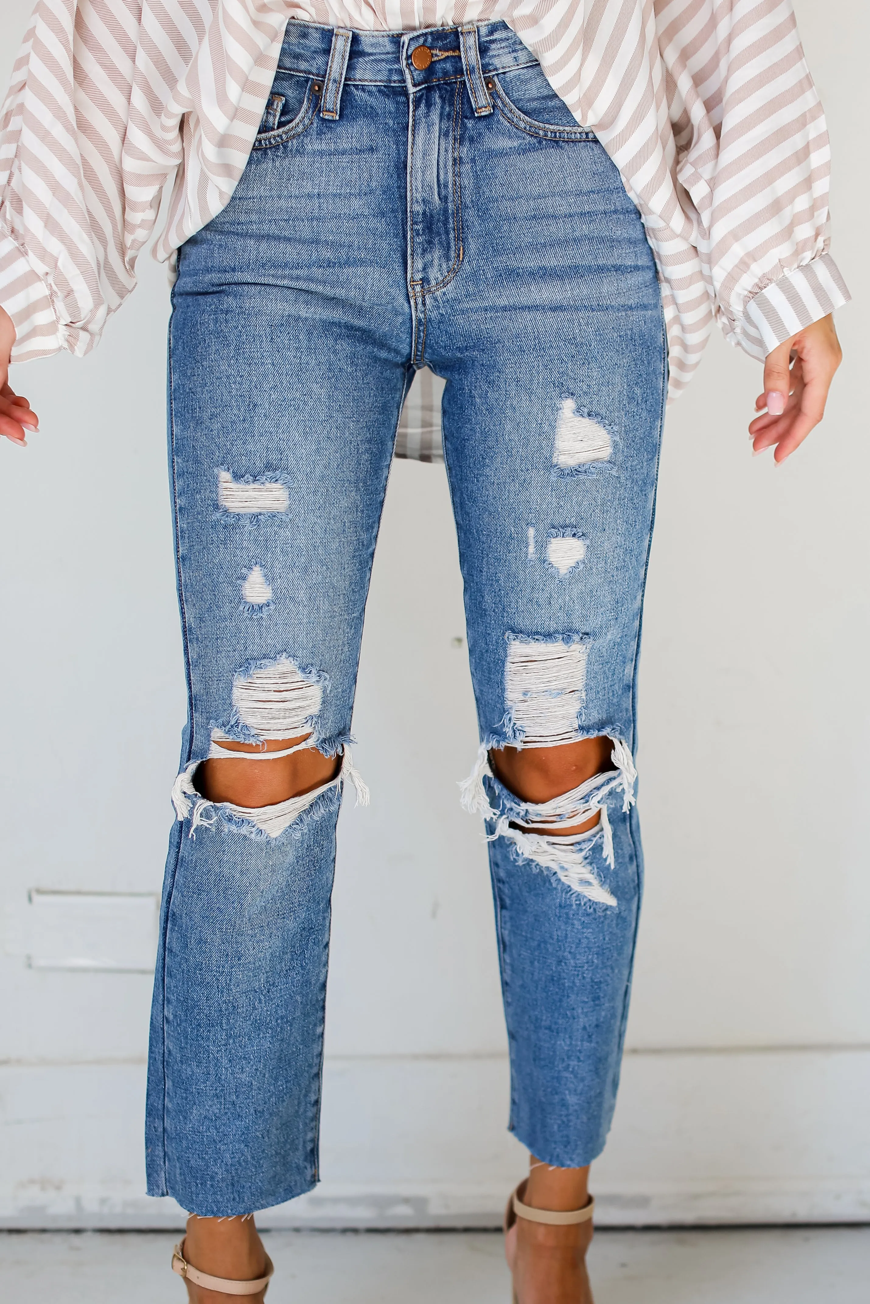 FINAL SALE - Trendy Presence Distressed Mom Jeans