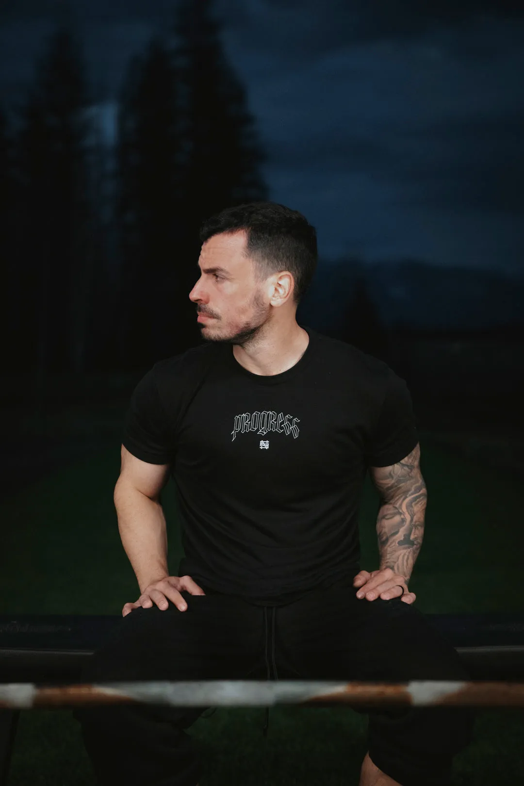 MANTRA TEE - BLACK