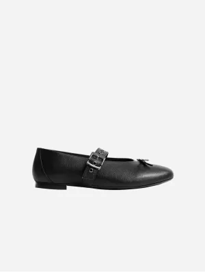 Mara Women's Vegea? Grape Leather Bow Pumps | Black