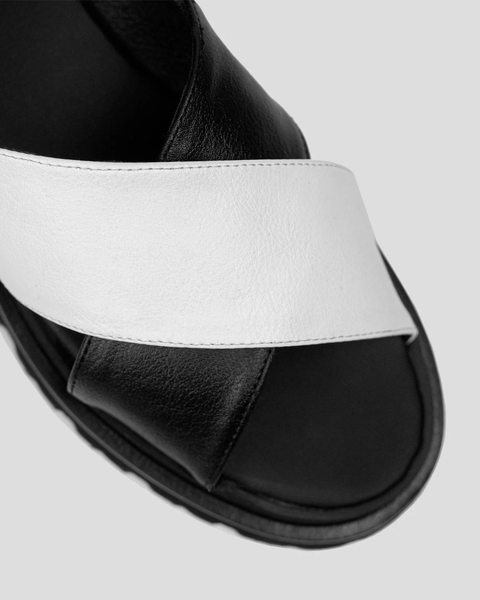 Medley Women's Cross Strap Desserto? Cactus Leather Sandals | Black & White