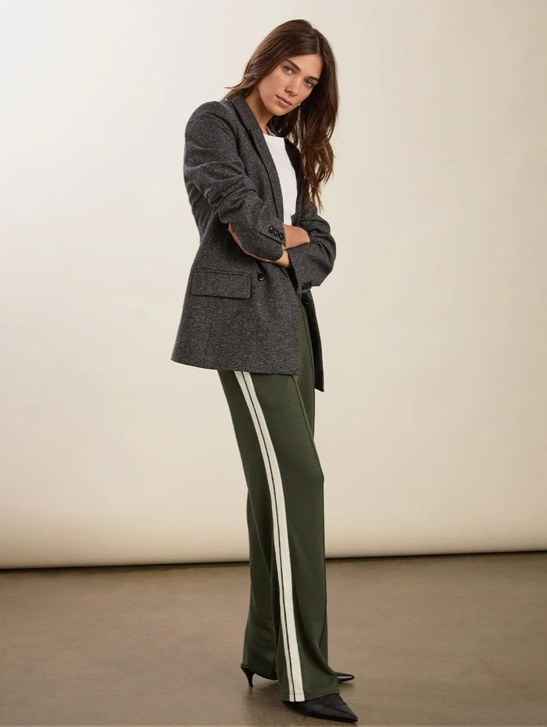 Petite Tippi?2.0 LENZING? ECOVERO? Side Stripe Trousers | Khaki & Cream