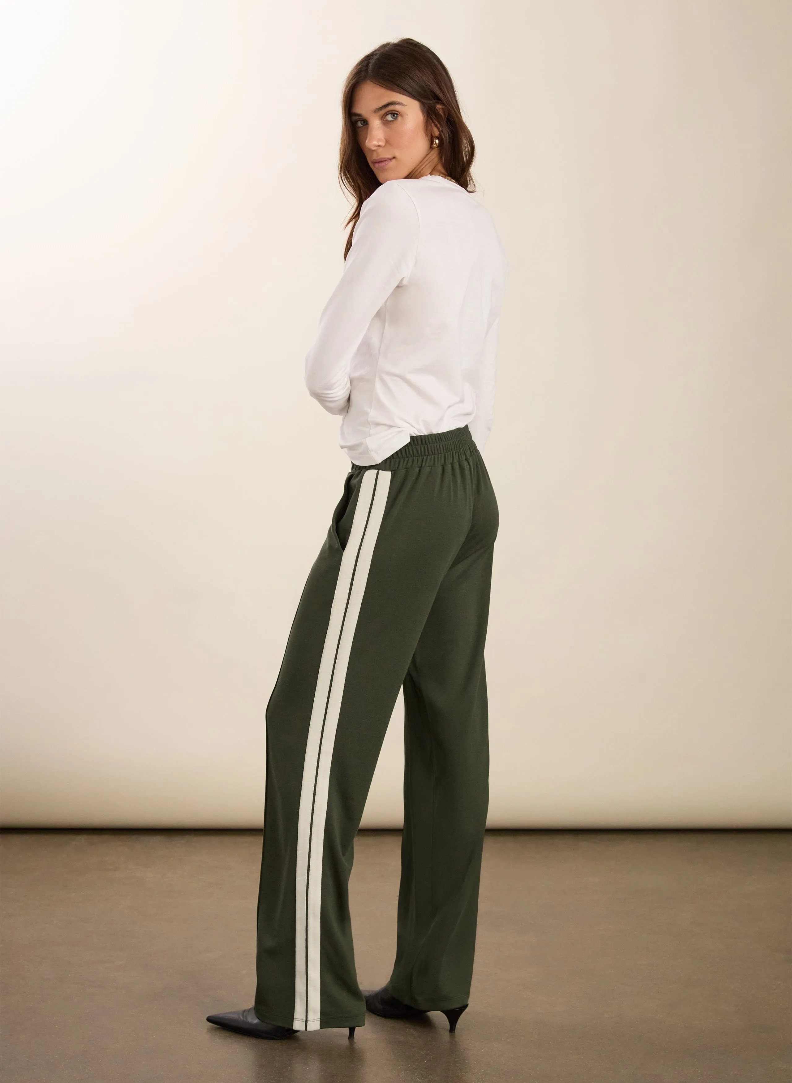 Petite Tippi?2.0 LENZING? ECOVERO? Side Stripe Trousers | Khaki & Cream
