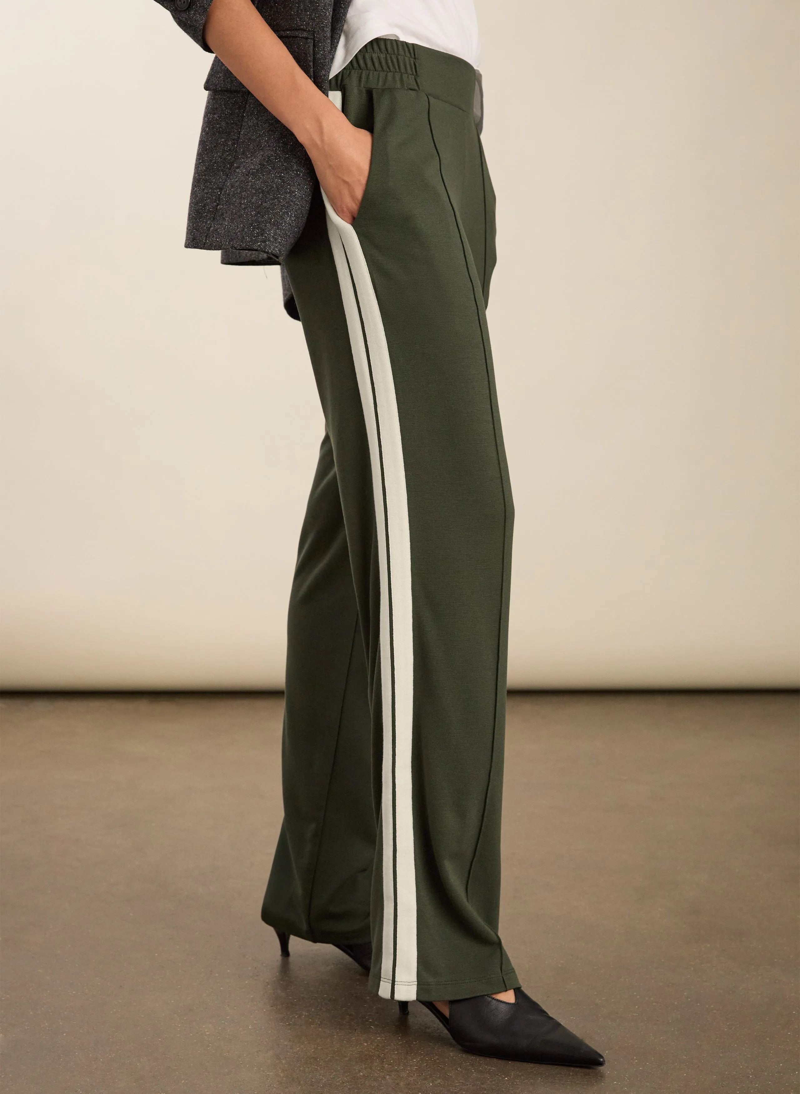 Petite Tippi?2.0 LENZING? ECOVERO? Side Stripe Trousers | Khaki & Cream