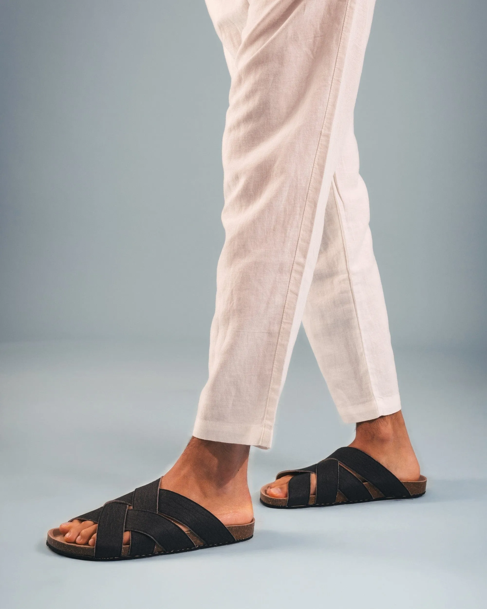 Tanna Unisex Pi?atex Vegan Leather Sandals | Black
