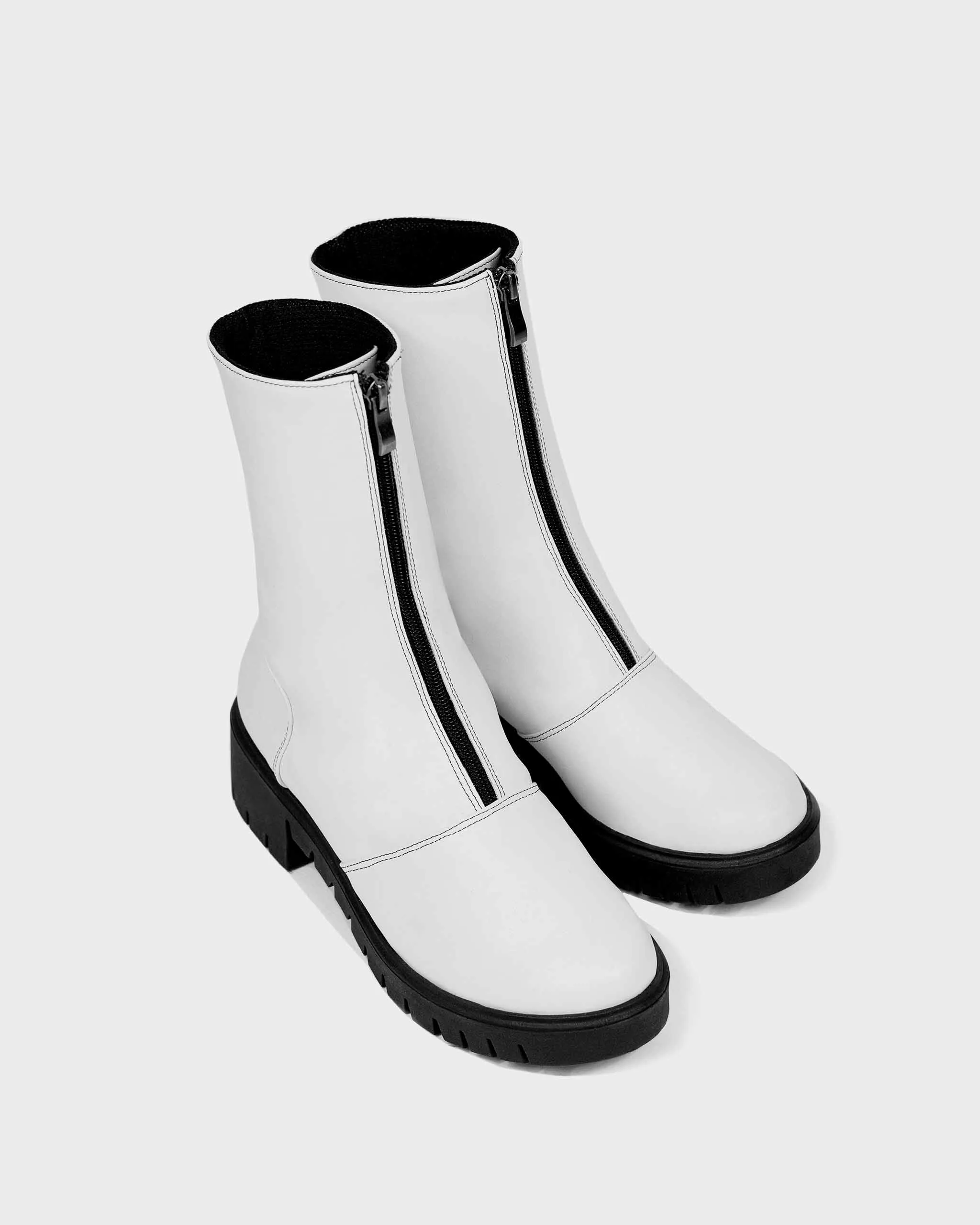 Women's Cyber Desserto? Cactus Leather Vegan Ankle Boots | White