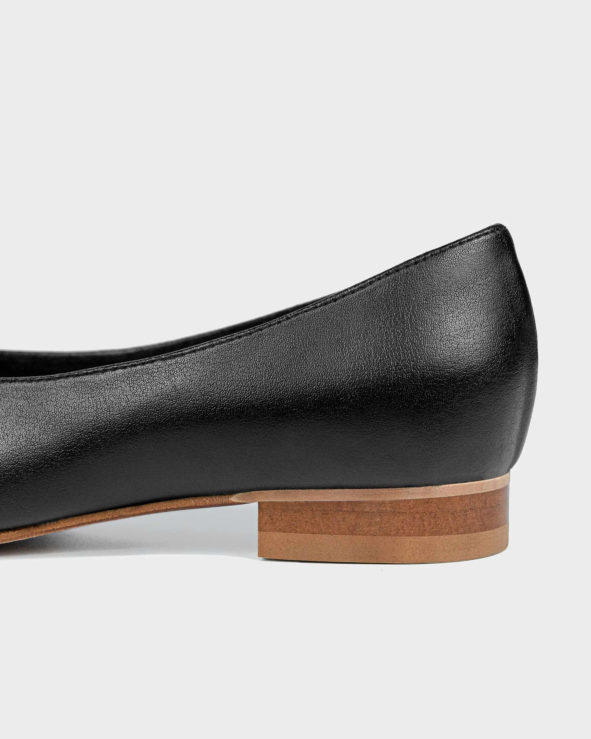 Women's Desserto? Cactus Leather Vegan Ballerina Pumps | Black