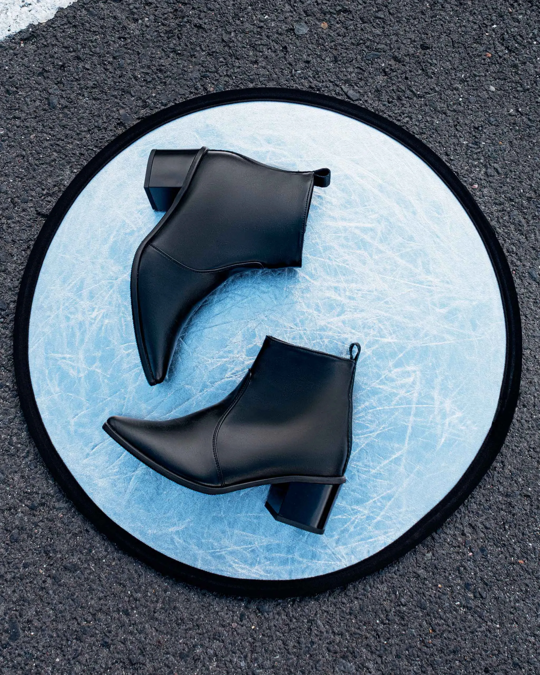 Women's Swan No.1 Desserto? Cactus Leather Vegan Ankle Boots | Black