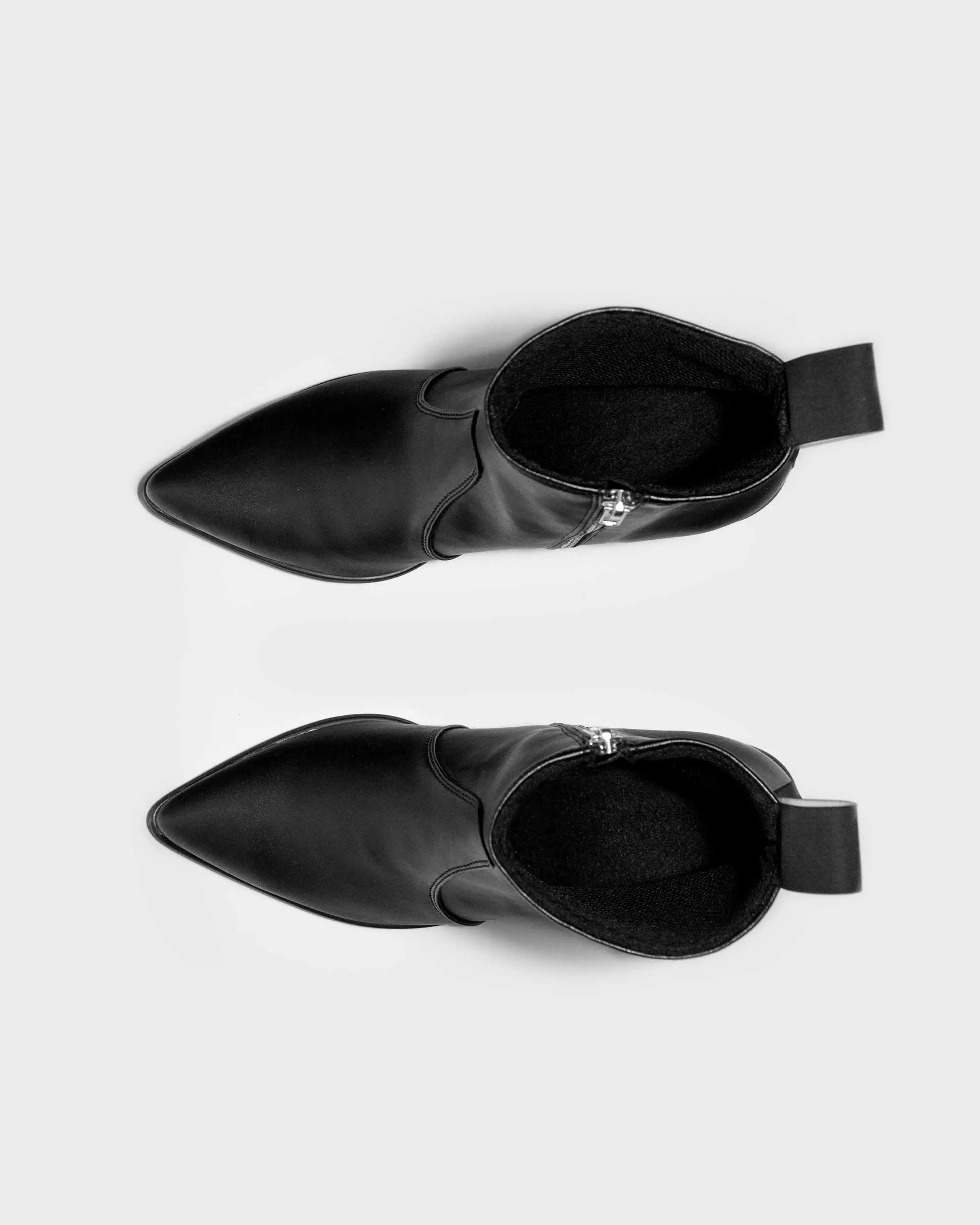 Women's Swan No.1 Desserto? Cactus Leather Vegan Ankle Boots | Black